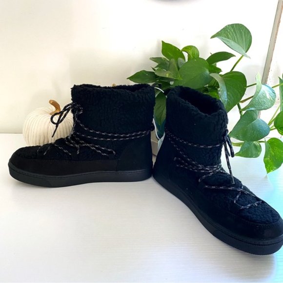Old Navy | Faux Fur Suede Lined Sherpa Boots Blackjack Black Winter New Size 7 - Picture 4 of 13